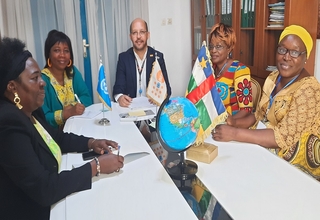 Réunion avec l'équipe de la Fédération des sages-femmes de l’Afrique Francophone.