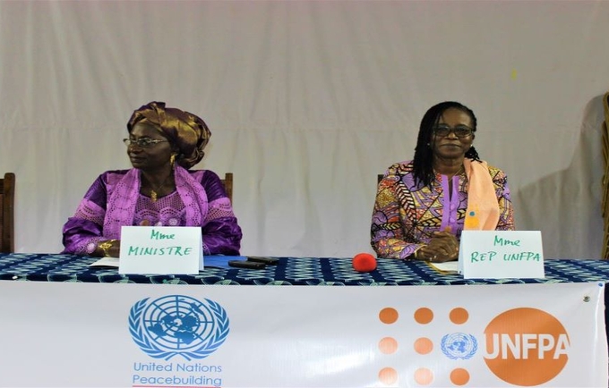 De gauche à droite: Mme Margueritte RAMADAN, Ministre de la PGPFFE et Dr Edwige ADEKAMBI, Représentante a.i de UNFPA