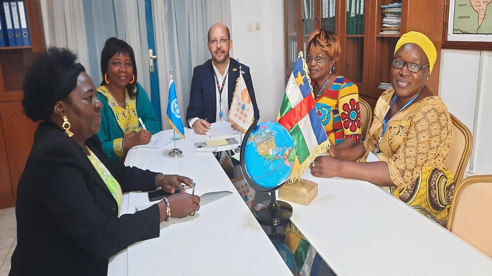 Réunion avec l'équipe de la Fédération des sages-femmes de l’Afrique Francophone.