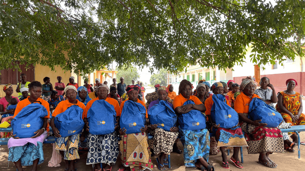 Les femmes bénéficiaires qui subiront des opérations de réparation de fistules obstétricales en possession de leurs kits dignité